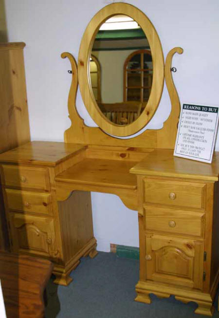 Double pedestal vanity, double pedestal vanity with harp mirror, handcrafted Mennonite double pedestal vanity and mirror, Lloyd's Furniture Bradford and our new store in Schomberg Ontario.