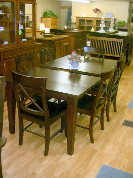 Mennonite Maple Harvest table, handcrafted, handmade Oak Harvest tables, Cherry Harvest tables, Lloyd's Mennonite Furniture Bradford Ontario.